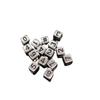Cuentas de alfabeto digital con letras plateadas y negras de 6 mm, cubos cuadrados de plástico para pulseras, cuentas con agujero recto, accesorios para joyería DIY, venta al por mayor
