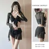 Traje de baño de cuatro piezas Hada coreana Nuevo traje de baño blanco Bikini para mujer Vacaciones Aguas termales Orilla del mar Versión de manga larga Verano No