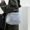 Bolso peludo nuevo para Otoño e Invierno 2024 de Piel Sintética de Zorro con Correa Cruzada al Hombro Bolso Tote de Alta Gama Bolso de Mano Versátil para Mujer