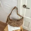 Bolso de Hombro Cruzado Retro de Lunares Estilo Coreano de Nicho para Mujer 2026 Nuevo Casual de Gran Capacidad para Viajes