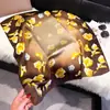Primavera 2025 Nuevo Pañuelo Moda Estilo Occidental Combinable Cuadrado Pequeño 70cm Pañuelo Decorativo Protección Solar Chal de Viaje Mujer