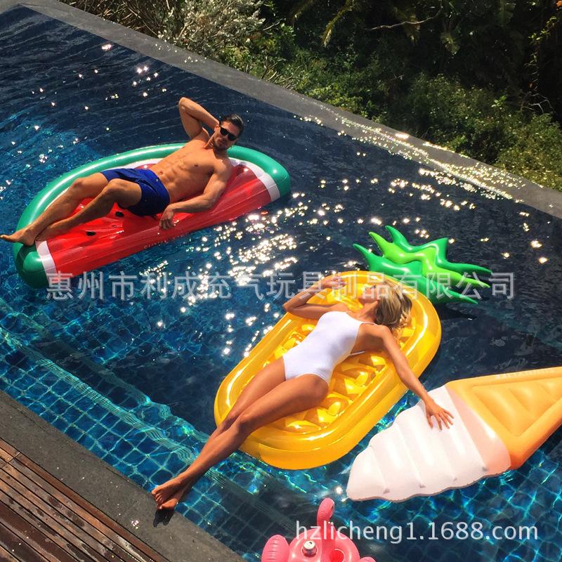 sunny-life-giant-inflatable-wa