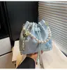 Nova Bolsa de Mão Bordada com Pérolas Estilo Chinês para Mulheres 2026 Nova Moda Tendência Versátil Ombro Transversal Cordão Bolsa Saco