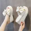 Sandalias de Verano 2026 Estilo Hada Lazo Nudo para Mujer Calzado de Exterior Punta Redonda Cuña Plataforma Tacón Alto Punta Semi Abierta