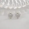 Aretes de Corazón Completamente de Diamante para Mujer, Pequeños, Frescos, Versátiles, Para el Trabajo, Cierres de Rosca, No Necesitas Quitártelos al Dormir, Uso Diario
