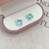 Novos Brincos de Trevo de Quatro Folhas, Brincos de Luxo Leve e de Alta Qualidade para Mulheres, Design Exclusivo, Brincos Versáteis para Férias, Deslocamento Diário e Uso Cotidiano