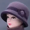 Sombrero de Lana de Ala Ancha para Mujer Otoño/Invierno Cálido con Piel de Conejo a Prueba de Frío para Exteriores para Madres y Abuelas de Mediana Edad y Mayores con Gorro de Punto de Forro Polar Adicional