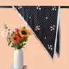 Novo Estilo Lenço Triangular de Sarja Feminino com Estampa de Bolinhas Redondas, Xale de Proteção Solar para Viagem, Fábrica Fornecedora no Atacado