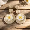 Aretes Florales Hechos a Mano de Rafia Estilo Festivo, Aretes Étnicos de Gama Alta de Nicho, Aretes Únicos y Hermosos al por Mayor