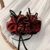 Pinza de Plátano Retorcido Roja con Lazo para Año Nuevo y Navidad para Mujer, Dulce Accesorio para el Cabello de Princesa para Cola de Caballo