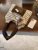 Bolsa de Hombro de Peluche de Gatito Lindo Nueva Colección Otoño e Invierno 2025 Bolsa Grande de Capacidad para Debajo del Brazo Bolso de Mano de Peluche para Viajes