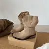 Principios de otoño 2026 tacón grueso punta redonda petite modernos elegantes retro europeo y coreano botines de tacón medio botines ajustados botas de cowboy