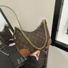 Bolso de Mujer de Alta Gama 2025 Nueva Moda Viajero Retro Estampado Bolso de Hombro Casual Cruzado Bolso Silla de Montar de Alta Gama
