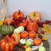 Decoración de ambiente de Halloween modelo de simulación calabaza piña de arce piña de pino accesorios para fotos adornos de fiesta materiales de calabaza pequeña