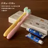 Una Variedad de Cepillos de Dientes Desechables de Gama Media a Alta para Uso Doméstico, Casas de Huéspedes y Hoteles; Set Dos en Uno de Cepillo de Dientes y Pasta Dental para Uso en Hotel