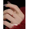 Nuevo Anillo de Hilo Rojo con Símbolo de Dinero, Exquisito y de Moda, Versátil con Circonita Microincrustada, Anillo Ajustable para Dedo Índice para Mujeres