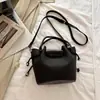 Bolso de Hombro Individual de Textura de Alta Calidad a la Moda para el Trabajo Nuevo Otoño 2026 Versátil Bolso Cubo Elegante Bolso de Mano Cruzado de Moda