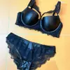 Amazon Mais Vendido Lingerie Lisa Sexy Conjunto de Lingerie de Couro para Motociclista com Renda para Mulheres Conjunto de Sutiã Push-up para Aumentar o Busto Pequeno