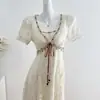Novo Vestido de Renda Estilo Sudeste Asiático Transfronteiriço Estilo Francês Delicado para Mulheres com Mangas Bufantes, Ajuste na Cintura, Vestido Longo Emagrecedor