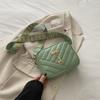 Bolsa pequena estilo ocidental estilo coreano com alça de ombro larga feminina 2024 primavera e verão design de nicho versátil bolsa tiracolo pequena quadrada para mulheres