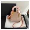 Bolso de Princesa Diana con Estampado Vintage Texturizado de Gama Alta para Mujer 2026 Nuevo Bolso de Mano Versátil de Lujo Ligero Bolso de Hombro Cruzado
