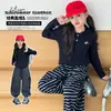 Roupa de Primavera para Meninas 2026 Nova Tendência Estilo Descolado Roupa de Rua Infantil Moletom Roupa de Primavera para Menina Grande Calça de Cintura Alta Listrada