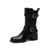 Versão europeia 2026 novo modelo Botas Martin com salto grosso de 5cm, botas curtas femininas vintage amassadas e desgastadas, botas de moto, de cano médio, fivela dupla, flat
