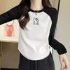 Camiseta Arcada de Manga Longa para Mulheres no Início do Outono, Top Curto, Design Solto de Manga Longa, Moda Feminina de Nicho Nova