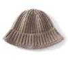 Nueva colección de otoño e invierno: gorro tejido grueso para mujer con ala redondeada, color liso, hecho de cachemira, cálido y a prueba de viento, simple y versátil