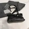 Bolsa de Ombro Estilo Retrô 2026 Novo Modelo de Alto Valor Grande Capacidade para Mulheres Bolsa Tote de Ombro para o Dia a Dia Nicho