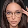 Nuevas gafas redondas vintage para mujer, decoradas con tachuelas, montura de gafas de estilo artístico de moda, gafas clásicas de moda sin graduación