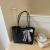 Elegante Bolso Tote para Viajes Diarios para Mujer, Nueva Tendencia Otoño Temprano 2026, Bolso de Hombro Exquisito, Bolso de Mano de Gran Capacidad