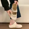 Sandálias Vazadas Respiráveis Estilo Novo Verão 2026 Calce Fácil Birkenstock Sapatos com Sola Grossa Aumentadores de Altura Meia-Chinelos Fechados para Mulheres