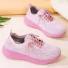 Zapatos Casuales para Mujer Zapatos de Malla Transpirable Suela Suave Cómodos Tejido Fly-Knit Moda Versátil Zapatos para Mujer 2026 Nuevo Modelo Exportación