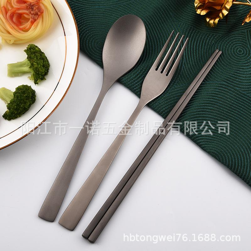 纯钛餐具A.png