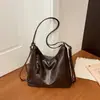 Bolso de mano estilo retro perezoso estilo universitario europeo y americano Bolso cruzado de cuero suave encerado Gran capacidad Bolso de un solo hombro para mujeres para trabajadores de oficina