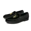 Sapatos Loafers Masculinos Casuais de Camurça com Bico de Couro, Aumentadores de Altura, Estilo Britânico Versátil e Moderno para Primavera e Outono