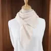 25 Cachecol Pequeno Cruzado Outono e Inverno Feminino Caxemira Versátil Masculino Quente Fino Cor Lisa Estilo Coreano Cachecol Curto de Tricô Protetor de Pescoço