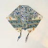 Bufanda Triángulo Trenzada de Nuevo Estilo Primavera y Otoño con Textura de Satín, Bufanda de Seda Estilo Pintura al Óleo con Estampado de Cachemira para Mujer, Bufanda de Cuello de Seda Imitación
