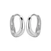 Pendientes de aro asimétricos geométricos lisos de plata de ley S925 transfronterizos europeos y americanos para mujer Pendientes brillantes simples retro estilo Hepburn para mujer