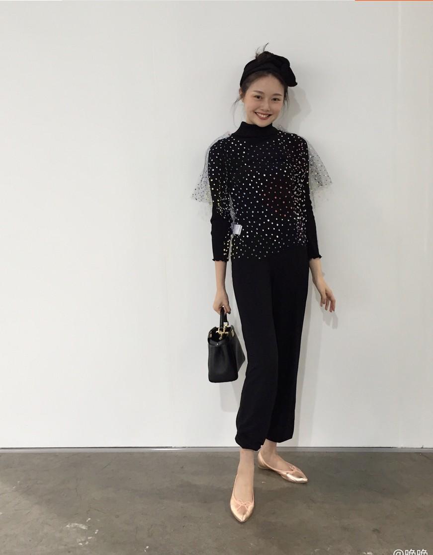 2911269867_307752227