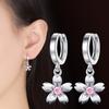 Bonito fresco elegante banhado a prata estilo coreano elegante simples pequeno brincos de flor de cerejeira brincos de flor femininos fonte fabricante
