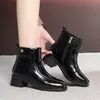 Botas de Tacón de Terciopelo Retro Plus Otoño Invierno Punta Cuadrada Zapatos de Cuero Botines de Mujer Versátiles Dropshipping Zapatos para Madres de Edad Media Tacón Grueso Una Pieza