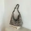 Bolso de hombro versátil de moda transfronterizo con estampado de leopardo, bolso de axila de gran capacidad, diseño de nicho, bolso de mano versátil para el día a día