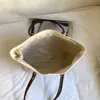 Bolso Sencillo y Elegante para Viajes Diarios de Mujer, Bolso de Hombro Casual Retro de Principios de Otoño de Gran Capacidad, Bolso de Axila, Bolso Tote