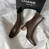 Botas curtas marrons femininas salto alto outono e inverno novo forro de lã salto grosso francês pequeno tornozelo botas zíper traseiro elástico bico quadrado botas finas