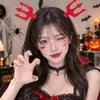 Diadema creativa y peculiar de Halloween con cuernos negros, perfecta para cosplay festivo, sesiones de fotos y actuaciones.
