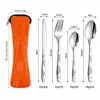 Set de cubiertos de acero inoxidable de tres piezas para Amazon, que incluye cuchillo para bistec, tenedor y cuchara, en una bolsa de tela creativa, adecuado para estudiantes y uso al aire libre