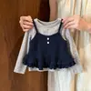 Ropa de otoño para niños estilo coreano: Un conjunto de camisola con estampado floral de moda y camiseta de manga larga para niñas, perfecto para usar en capas y crear un look lindo