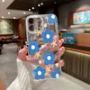 Seleção transfronteiriça ultrafina, sensação de toque natural, capa de celular floral azul Klein para iPhone 17, à prova de choque, transparente, cobertura total para Apple 15pm